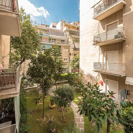 Stylish Luxury Apartment At Ampelokipi Metro Station Athens Exterior photo