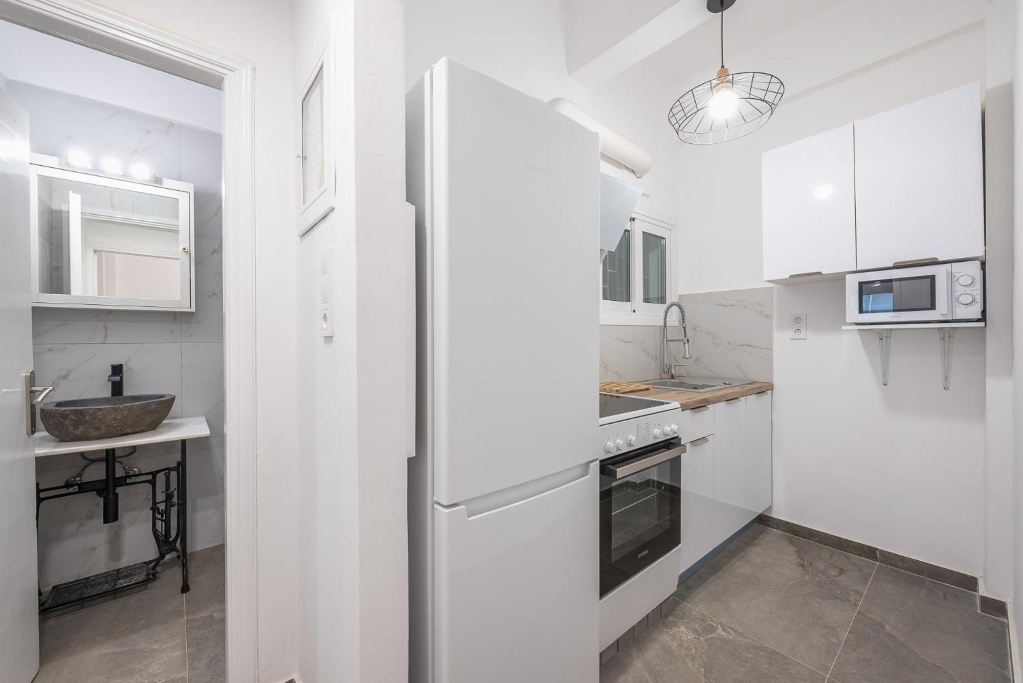Apartment Stylish Luxury At Ampelokipi Metro Station *