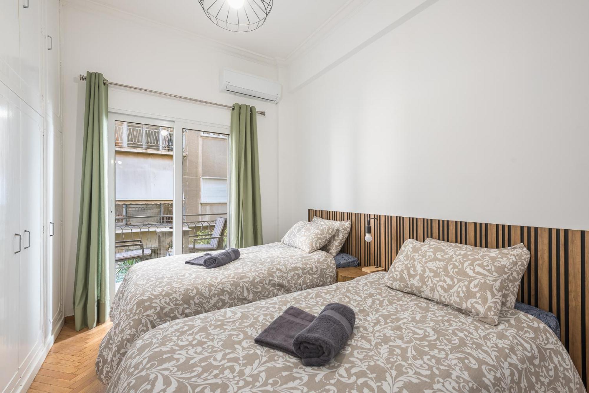 Stylish Luxury At Ampelokipi Metro Station Apartment Athens